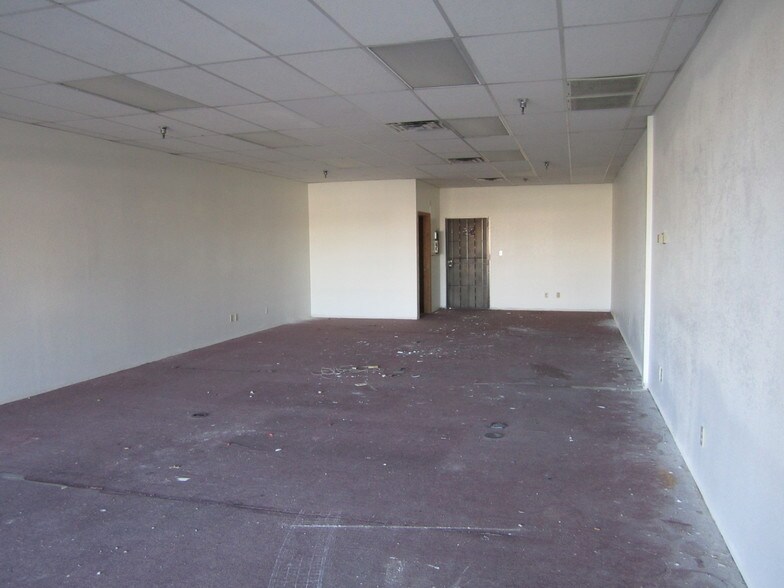 More Photos Of 101 S Rainbow Blvd, Las Vegas Unknown For Lease