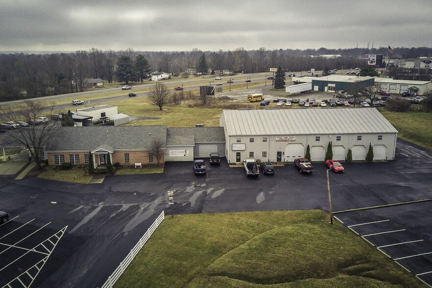More Photos Of 305-311 E Clifty Dr, Madison General Retail For Lease