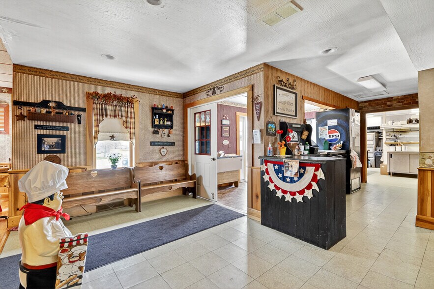 More Photos Of 1281 OH-183, Atwater Restaurant For Sale