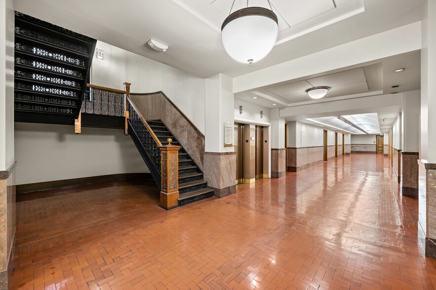 More Photos Of 730 17th St, Denver Office For Sale