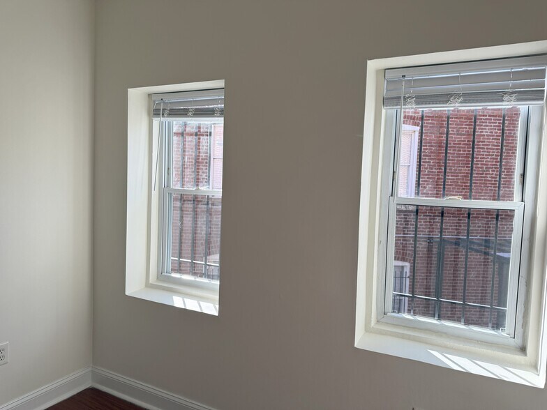 More Photos Of 1460 Park Rd NW, Washington Office For Lease