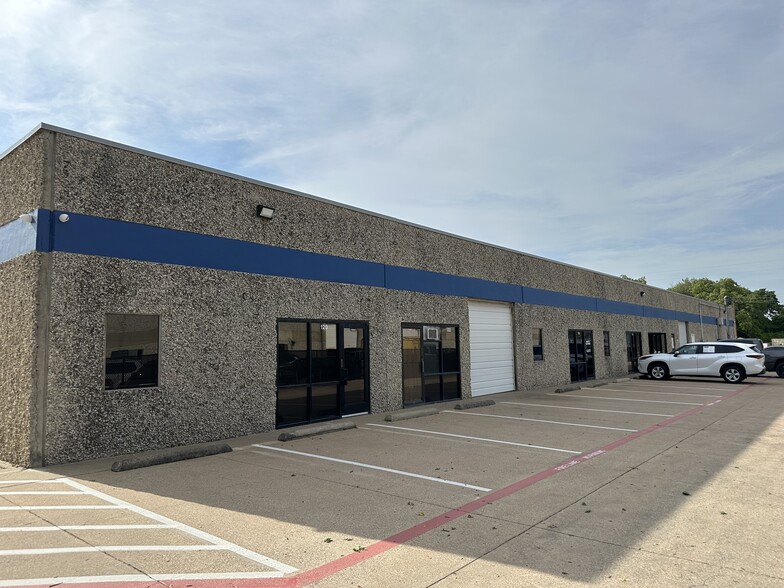 Primary Photo Of 2540 Glenda Ln, Dallas Warehouse For Lease