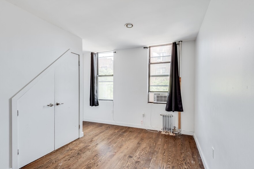 More Photos Of 886 Franklin Ave, Brooklyn Apartments For Sale