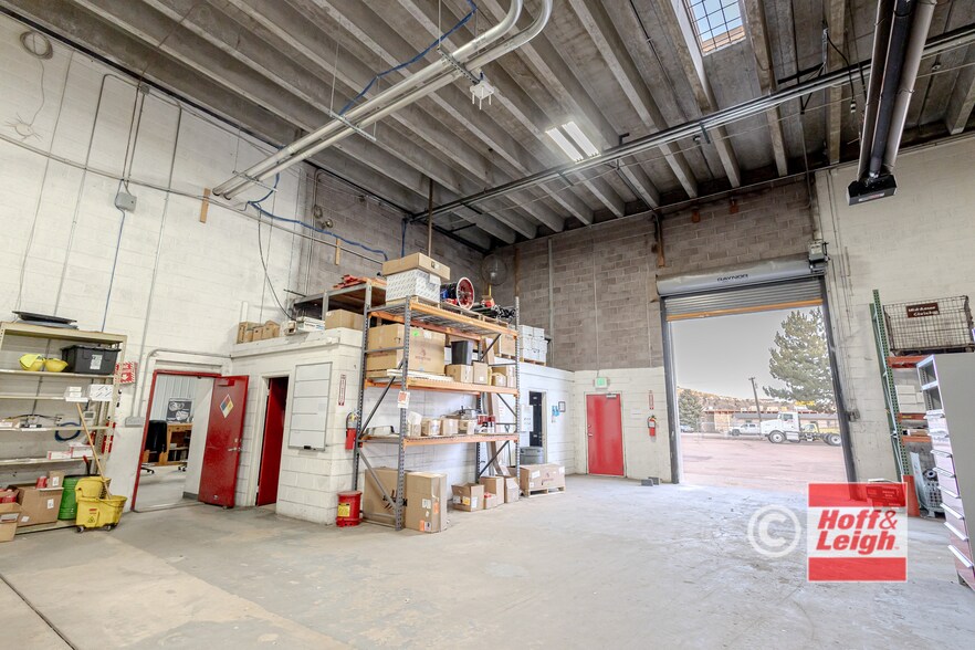 More Photos Of 4440 Mark Dabling Blvd, Colorado Springs Warehouse For Lease