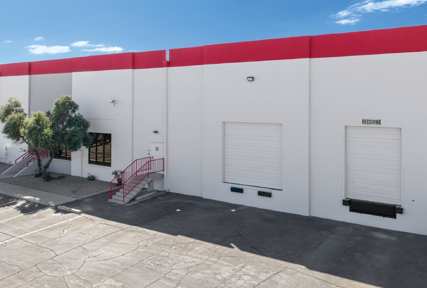 More Photos Of 731 W Fairmont Dr, Tempe Warehouse For Lease