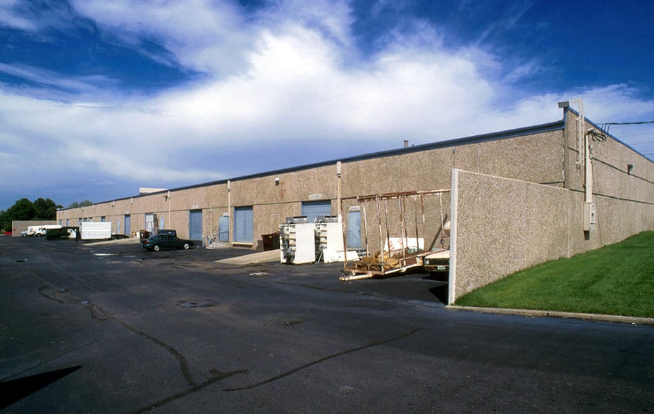 More Photos Of 3568 N Peoria St, Aurora Warehouse For Lease