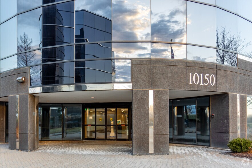 More Photos Of 10150 N Ambassador Dr, Kansas City Coworking Space