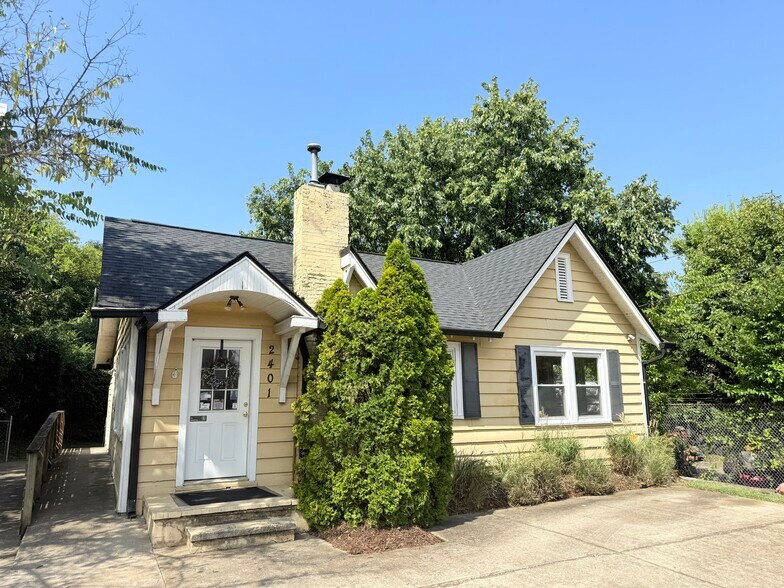 Primary Photo Of 2401 White Ave, Nashville Office For Sale