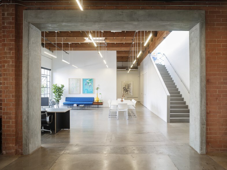 More Photos Of 1710-1716 12th St, Santa Monica Office For Lease