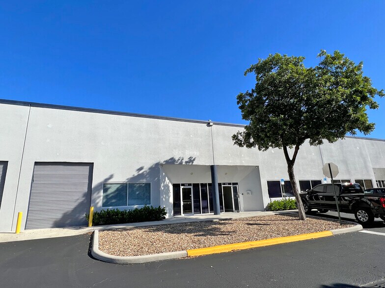 More Photos Of 6600 NW 12th Ave, Fort Lauderdale Unknown For Lease