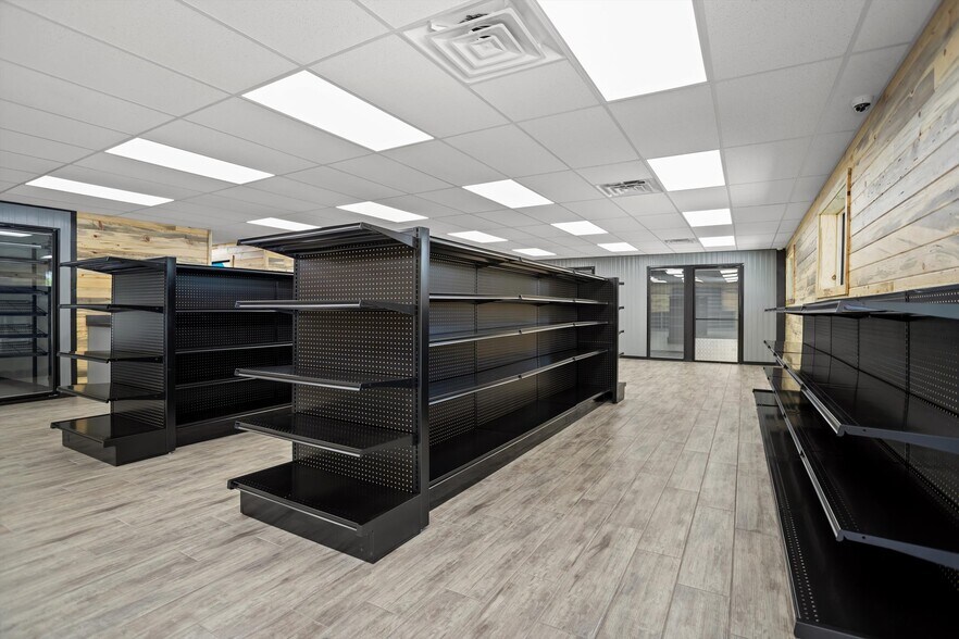 More Photos Of 6893 TX-19, Crockett Freestanding For Sale