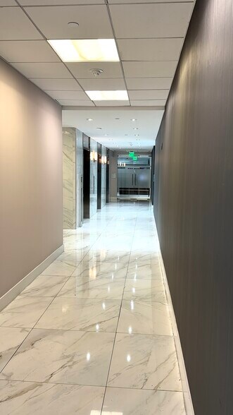 More Photos Of 150 SE 2nd Ave, Miami Office Residential For Lease