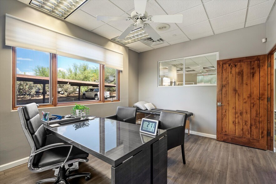 More Photos Of 8712 E Vista Bonita Dr, Scottsdale Medical For Sale
