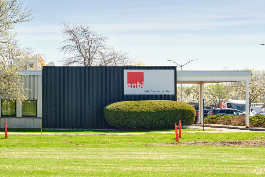 More Photos Of 465 Paul Rd, Rochester Manufacturing For Lease