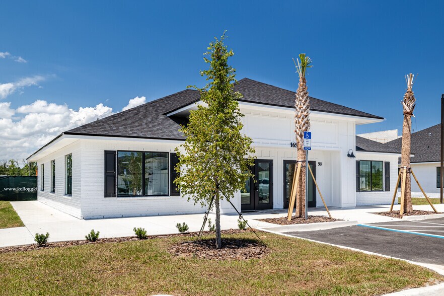 More Photos Of 1638 Corsair Ln, Middleburg Medical For Sale