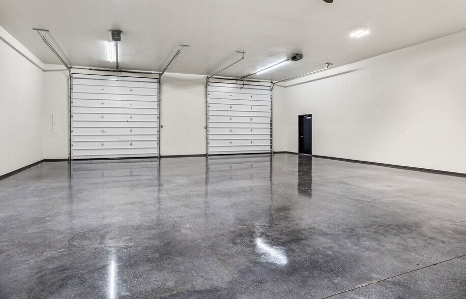 More Photos Of 207 E Naches Ave, Selah Industrial For Sale