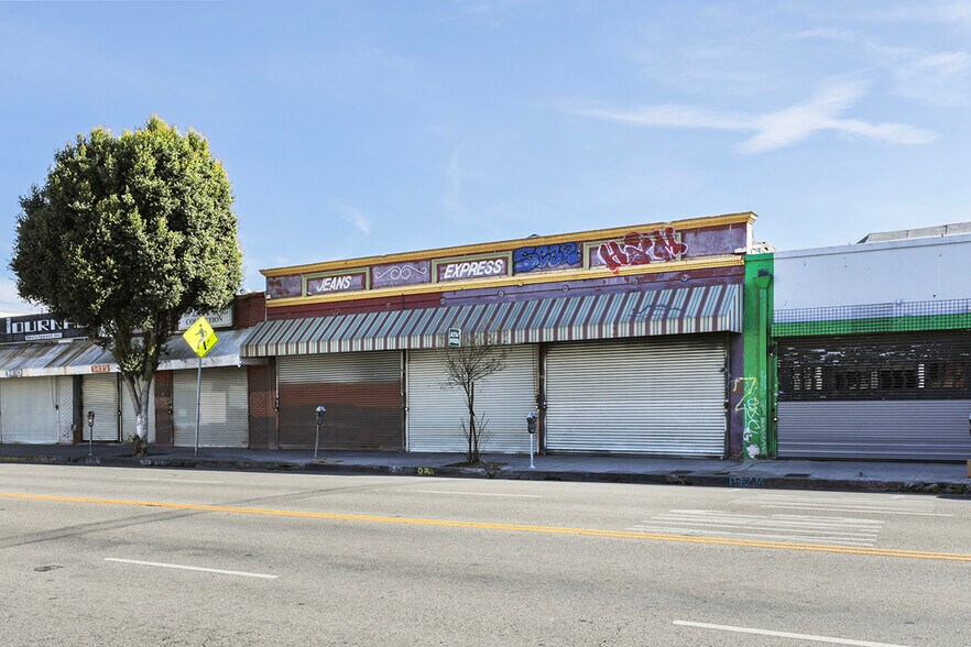 More Photos Of 1416 S Los Angeles St, Los Angeles Storefront For Sale