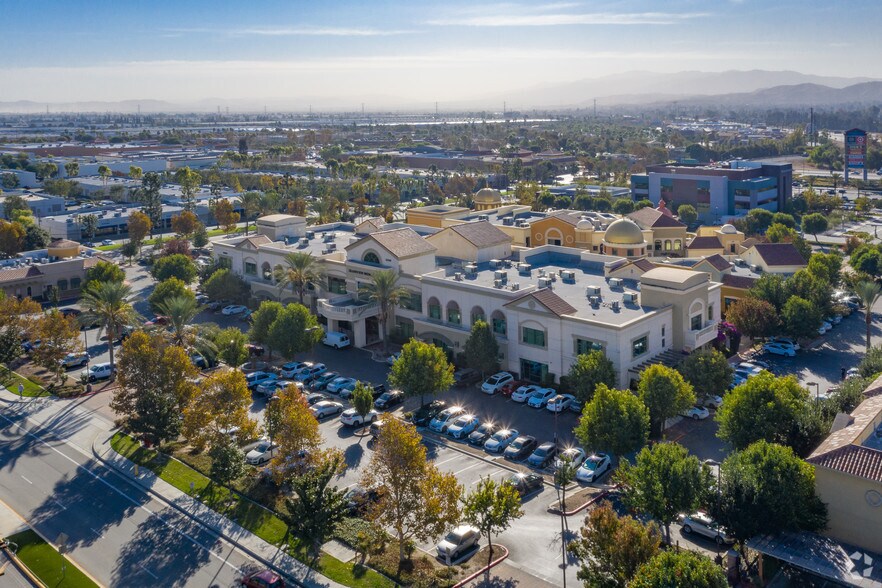 More Photos Of 13768 Roswell Ave, Chino Medical For Lease