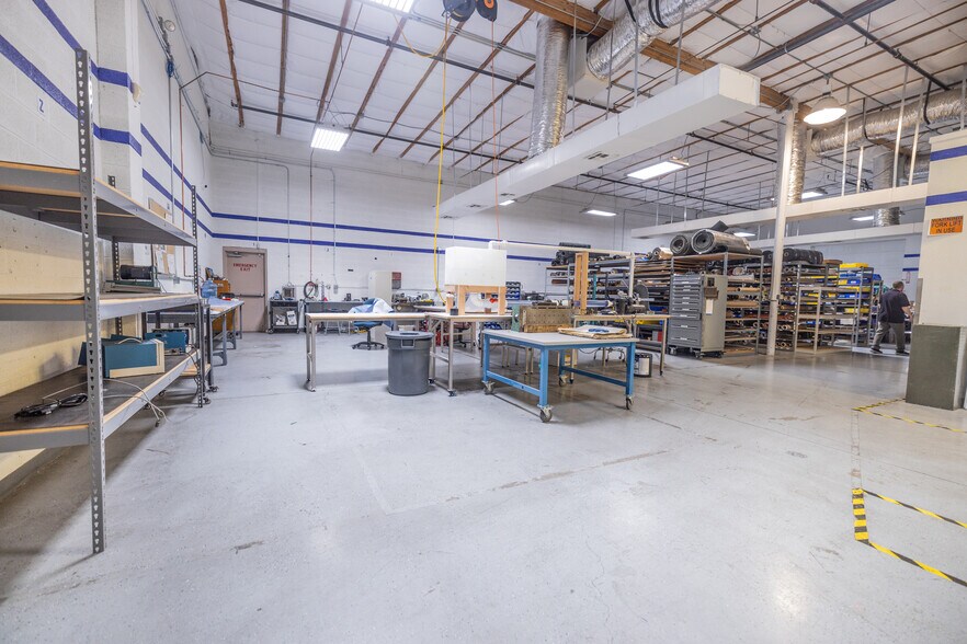 More Photos Of 23640 N 35th Dr, Glendale Warehouse For Sale