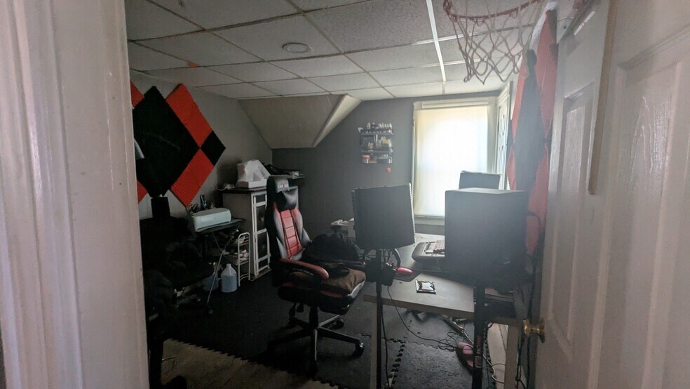 More Photos Of 15-17 Emmett St, Providence Apartments For Sale