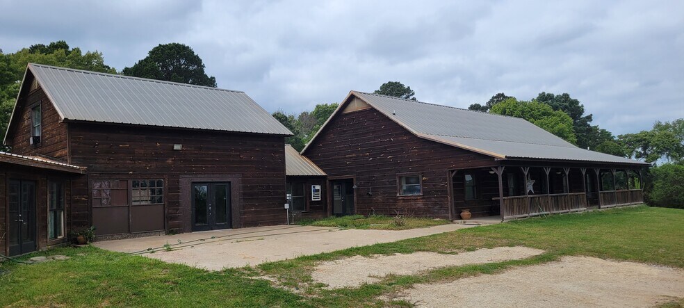 More Photos Of 766 County Road 4640, Winnsboro Specialty For Sale
