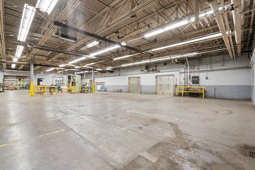 More Photos Of 3355 Agency St, Burlington Industrial For Lease