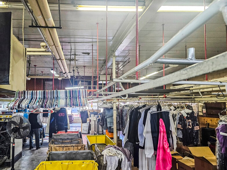 More Photos Of 8115 S Cottage Grove Ave, Chicago Flex For Sale