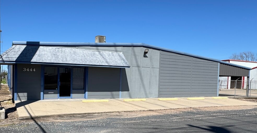 More Photos Of 3444 3rd Ave S, Texas City Manufacturing For Lease