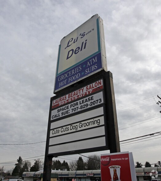 More Photos Of 1011 SE Walnut St, Hillsboro Unknown For Lease