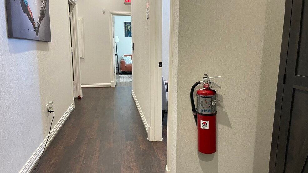 More Photos Of 8668 John Hickman Pky, Frisco Medical For Sale