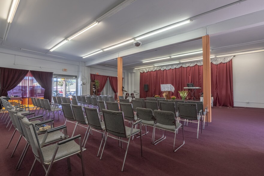 More Photos Of 4620 S Central Ave, Los Angeles Storefront For Sale