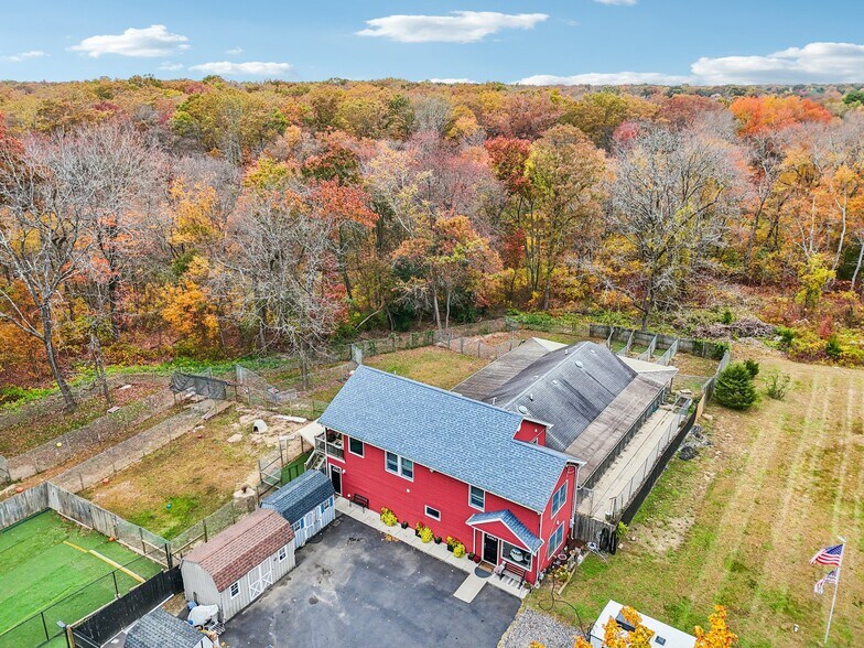 More Photos Of 170 S Hope Chapel Rd, Jackson Specialty For Sale