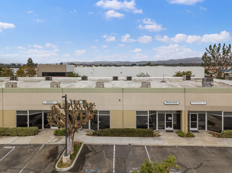 More Photos Of 1260 N Hancock St, Anaheim Flex For Sale