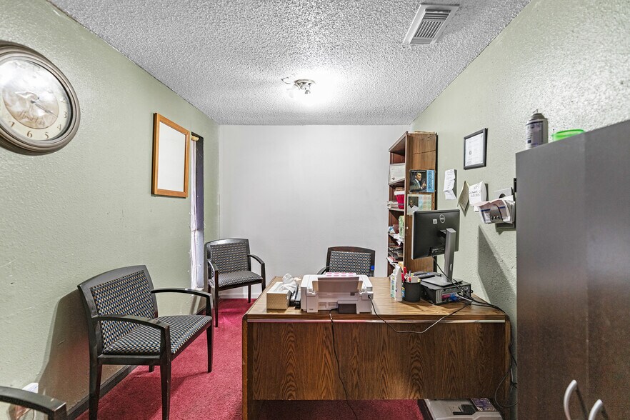 More Photos Of 7512 Lockwood Dr, Houston Specialty For Sale