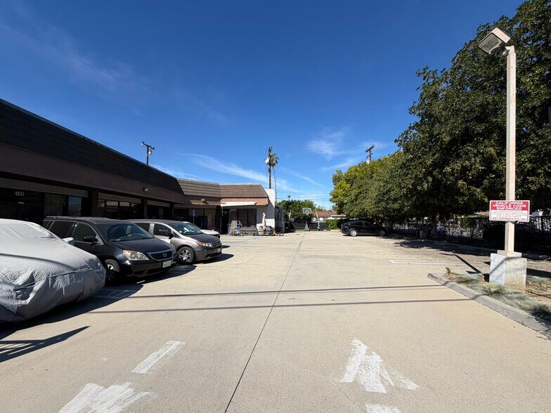 More Photos Of 4037 Arden Dr, El Monte Storefront Retail Office For Sale