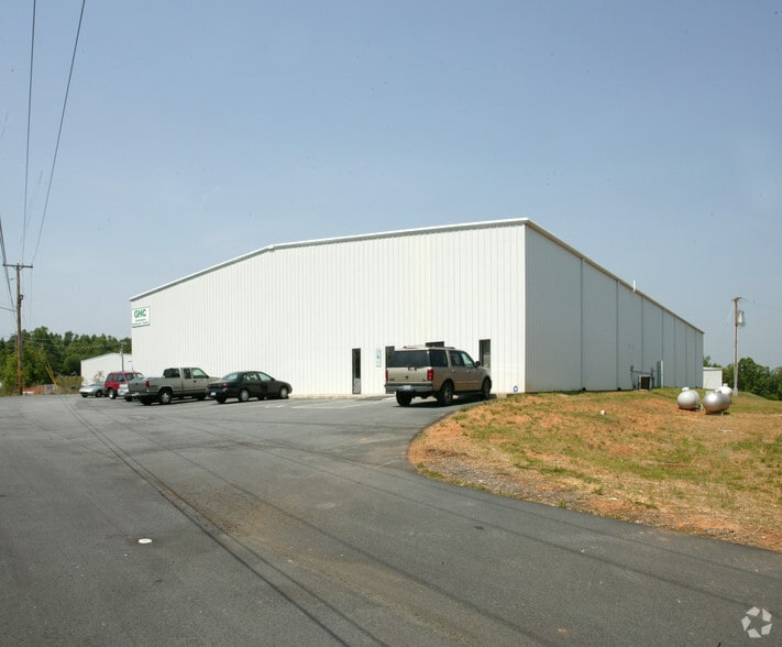 Primary Photo Of 1819 Baker Rd, High Point Warehouse For Lease