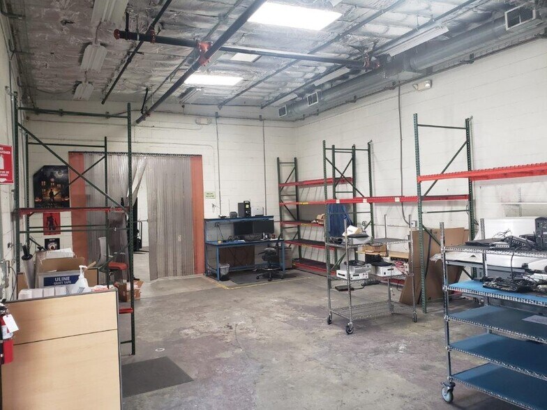 More Photos Of 1020 Chestnut St, Burbank Light Distribution For Lease