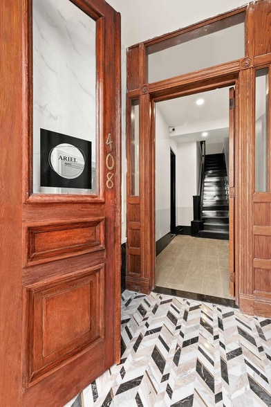 More Photos Of 408 W 46th St, New York Apartments For Sale