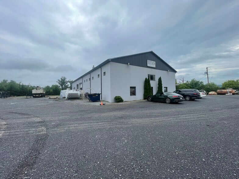 More Photos Of 5559 William Penn Hwy, Alexandria Warehouse For Sale