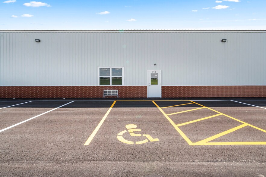 More Photos Of 9709 Hayden Drive, Mascoutah Warehouse For Lease