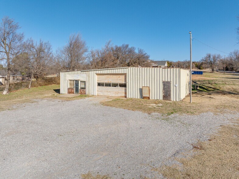 More Photos Of 12373 NE 23rd St, Choctaw Warehouse For Sale