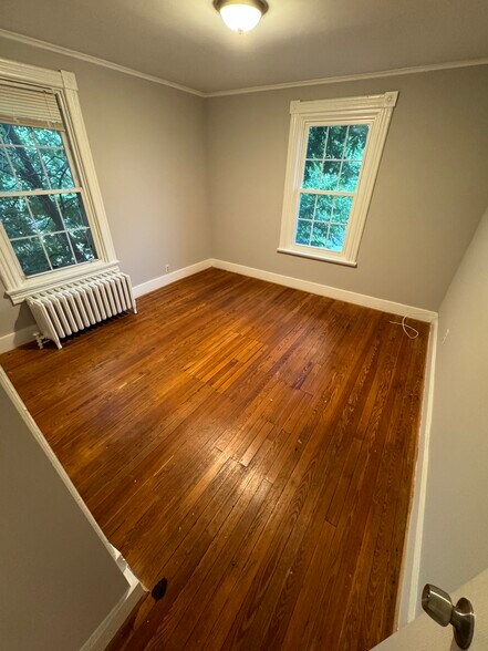 More Photos Of 4612 College Ave, College Park Sorority Fraternity House For Sale