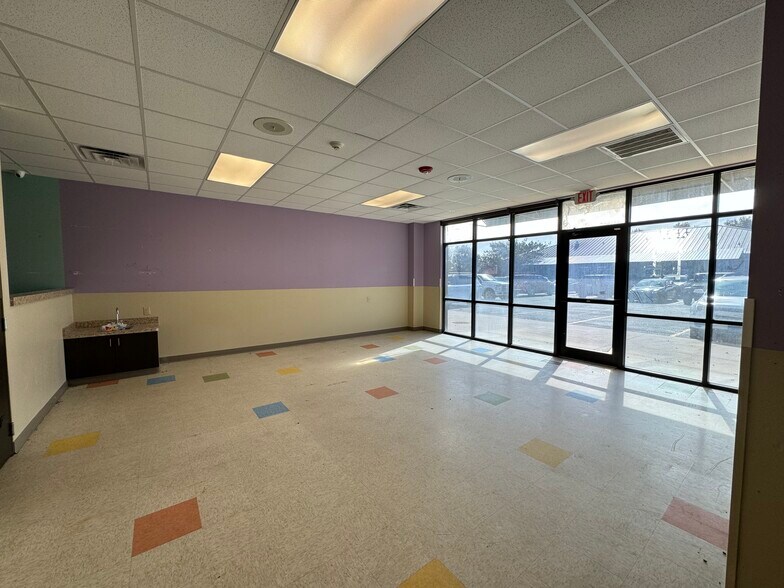 More Photos Of 72 W Joyce Blvd, Fayetteville Storefront For Lease