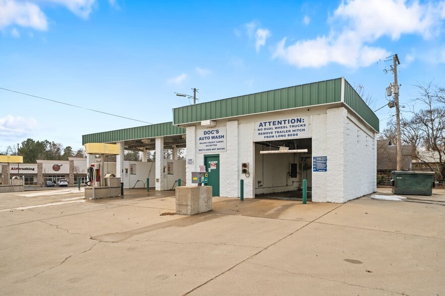 More Photos Of 626 Carpenter Dam Rd, Hot Springs National Park Specialty For Sale