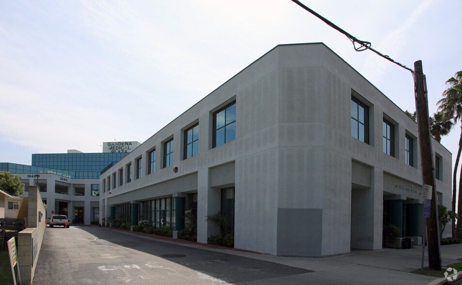 More Photos Of 1045 W Redondo Beach Blvd, Gardena Medical For Lease