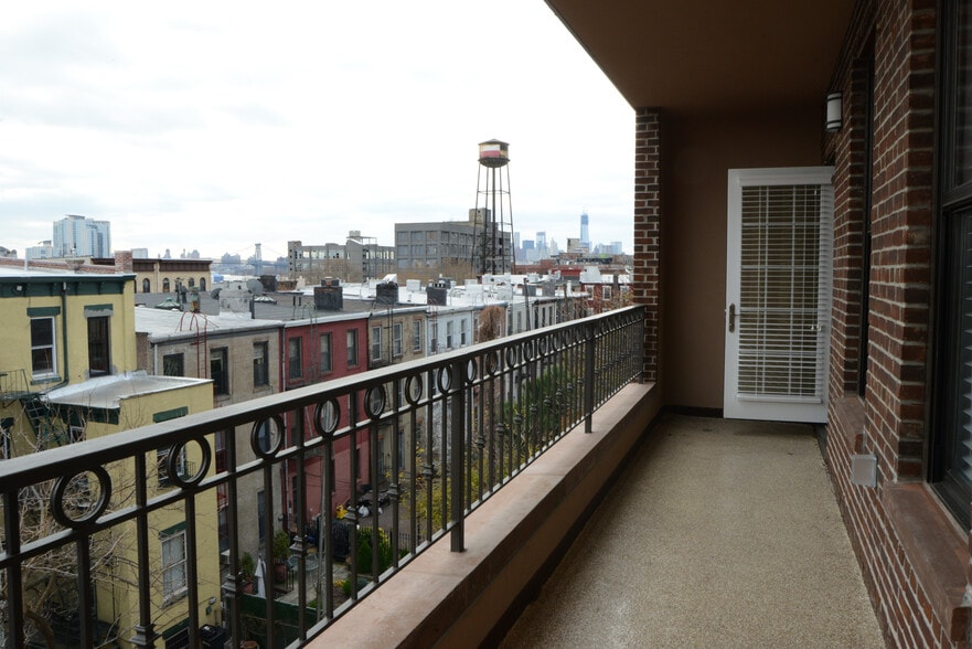 More Photos Of 114-116 Greenpoint Ave, Brooklyn Apartments For Sale