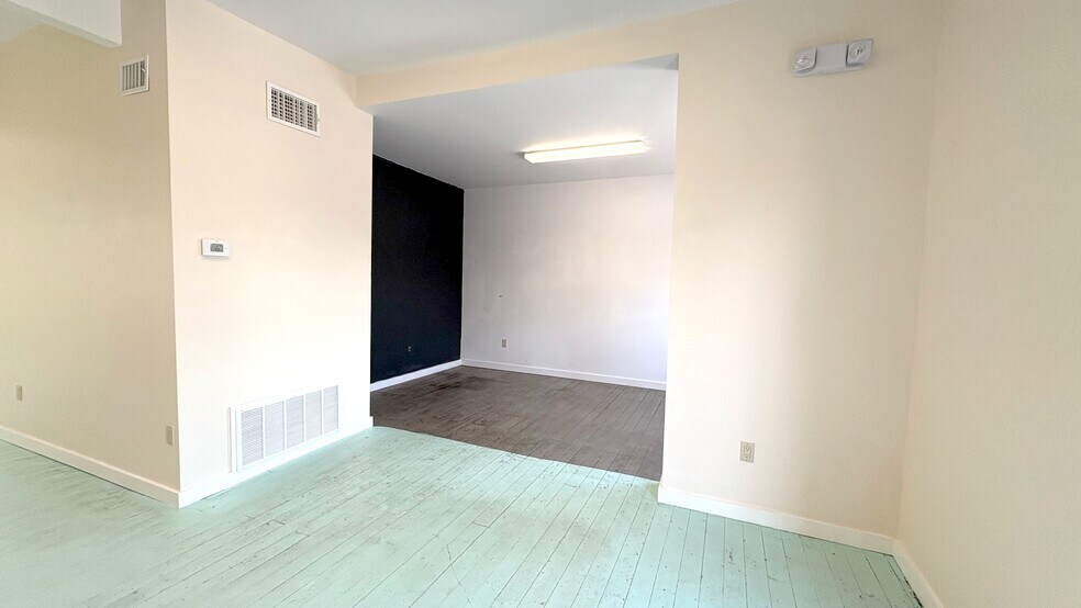 More Photos Of 84 Green St, Hudson Office For Lease