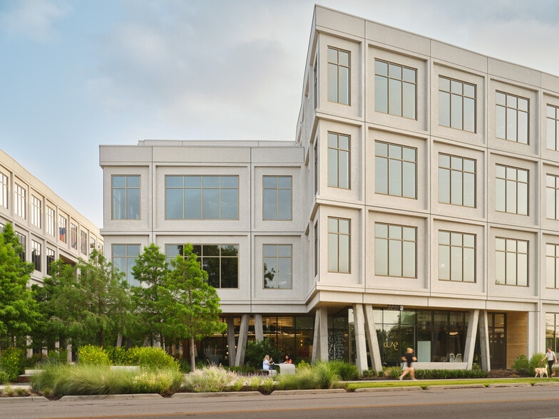 More Photos Of 3232 E Cesar Chavez St, Austin Unknown For Lease