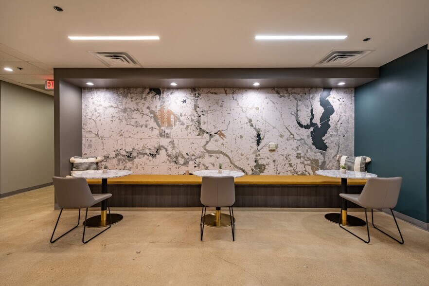 More Photos Of 4100 Alpha Rd, Dallas Coworking Space