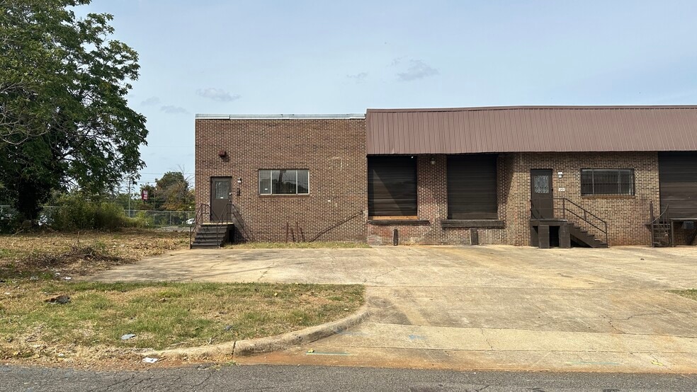 More Photos Of 816-824 2nd Ct W, Birmingham Manufacturing For Lease